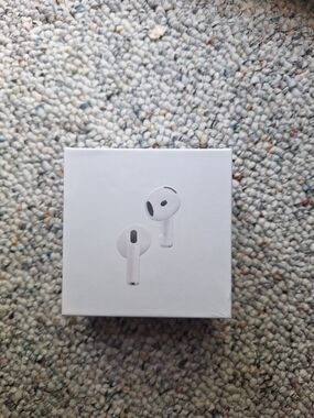 Apple White Earbud Headphones